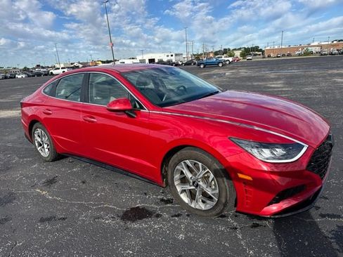 Used 2020 Hyundai Sonata SEL w/ Convenience Package FWD image 3