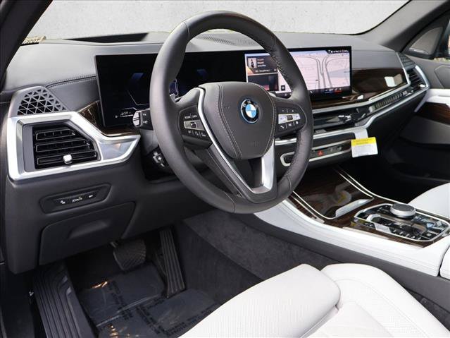 Used 2026 BMW X5 xDrive50e w/ Premium Package AWD/4WD image 13