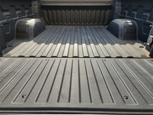 Used 2021 Chevrolet Silverado 1500 LT Trail Boss w/ Convenience Package II image 25