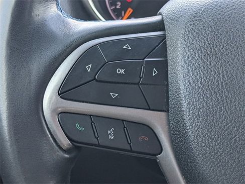 Used 2018 Jeep Grand Cherokee Laredo image 21