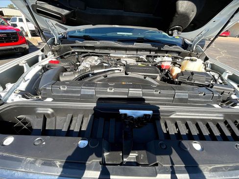 Used 2023 GMC Sierra 2500 AT4 w/ AT4 Premium Plus Package image 9