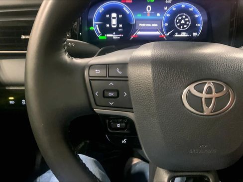 Used 2026 Toyota Camry XSE AWD/4WD image 24