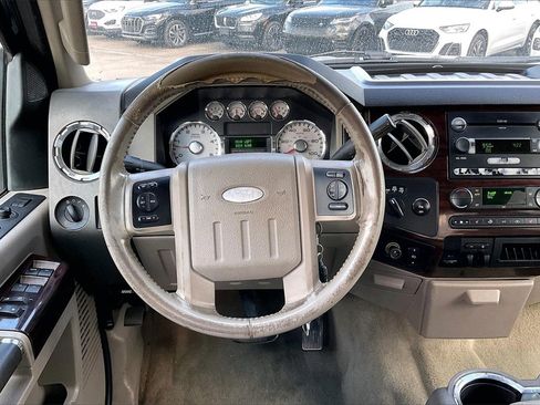Used 2008 Ford F250 Lariat image 8
