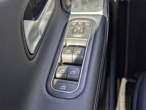 Used 2025 Mercedes-Benz CLA 250 4MATIC image 23
