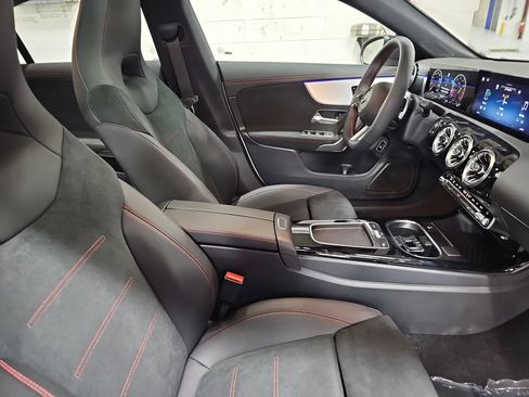 New 2026 Mercedes-Benz CLA 250 4MATIC image 10