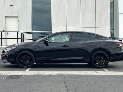 Used 2019 Nissan Maxima SR w/ Premium Package FWD image 6