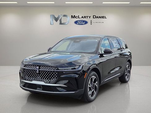 New 2026 Lincoln Nautilus Premier AWD/4WD image 2