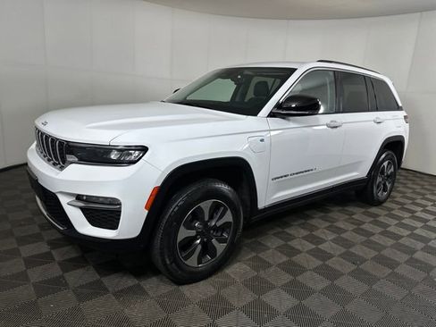 Used 2023 Jeep Grand Cherokee 4WD 4xe image 7