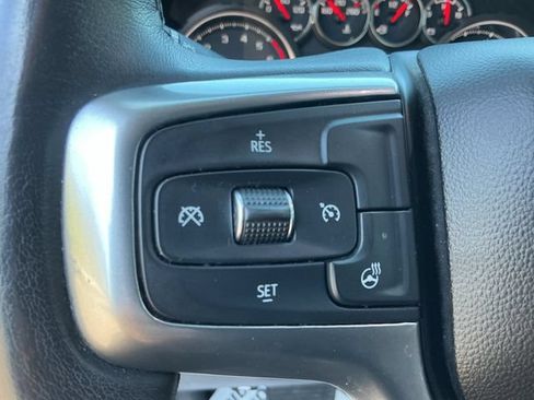 Used 2021 Chevrolet Silverado 1500 LT w/ Z71 Off-Road Package AWD/4WD image 19
