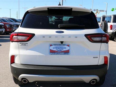 New 2025 Ford Escape SE image 6