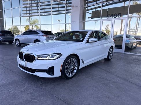 Certified 2022 BMW 530i w/ Convenience Package RWD image 1