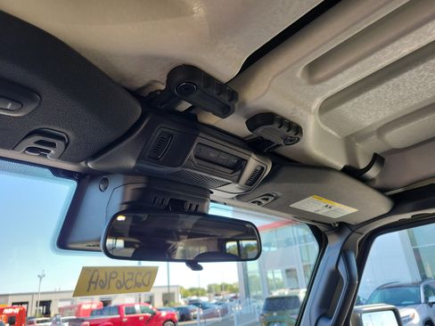 Used 2025 Jeep Wrangler Unlimited Rubicon w/ XTREMEE 35" Tire Package image 29