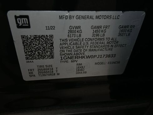 Used 2023 Chevrolet Traverse LT w/ Midnight/Sport Edition image 17