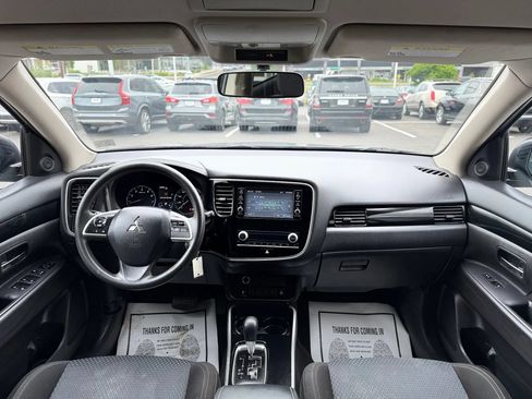 Used 2020 Mitsubishi Outlander ES AWD/4WD image 11