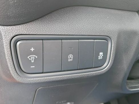 Used 2022 Kia Soul LX image 26