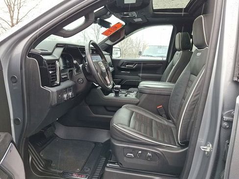 Used 2024 GMC Sierra 1500 AT4X image 19