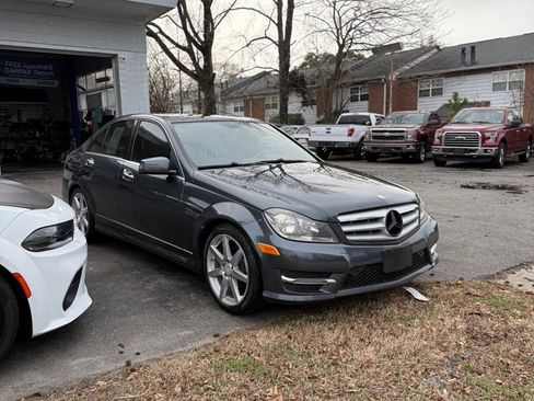Used 2013 Mercedes-Benz C 250 Sedan image 5