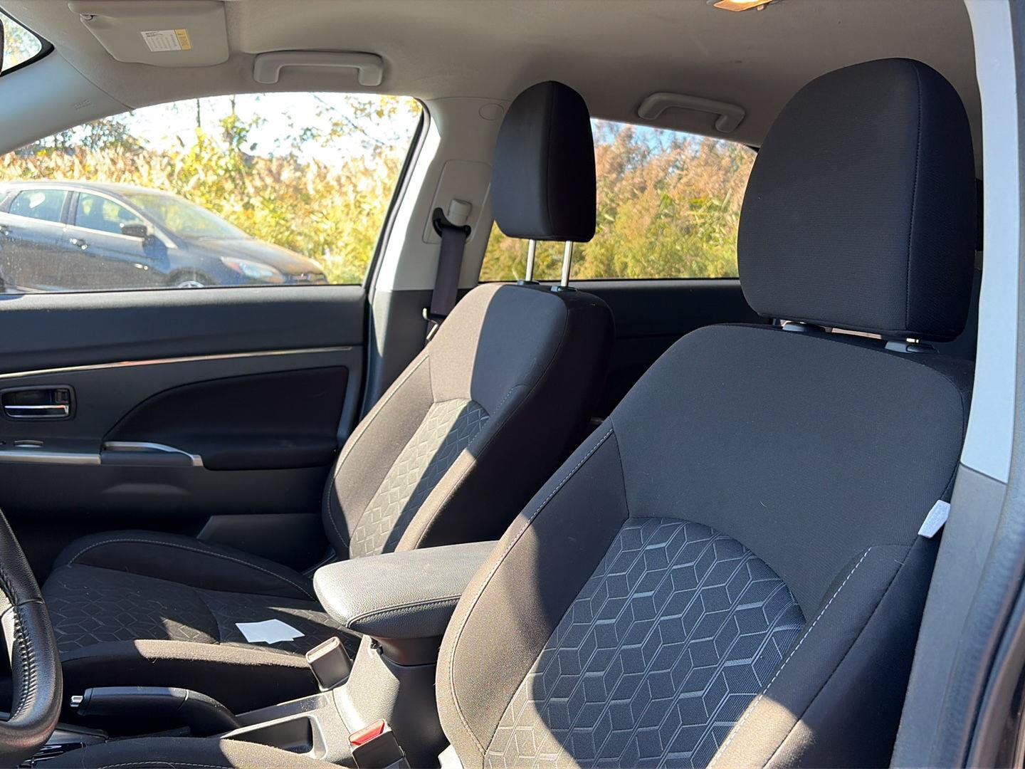 Used 2020 Mitsubishi Outlander Sport SE FWD image 4