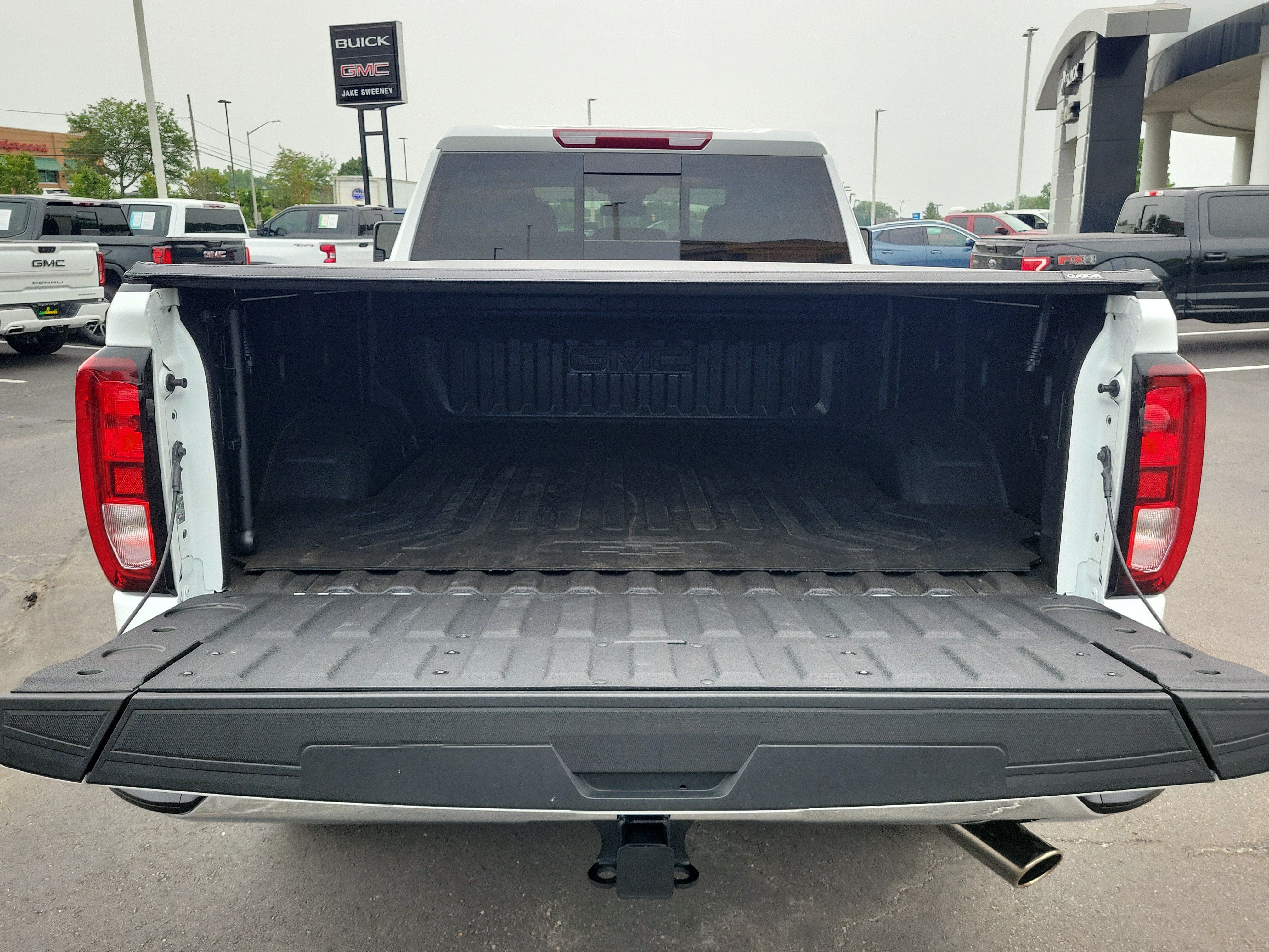 Used 2025 GMC Sierra 2500 SLE w/ Preferred Package AWD/4WD image 7