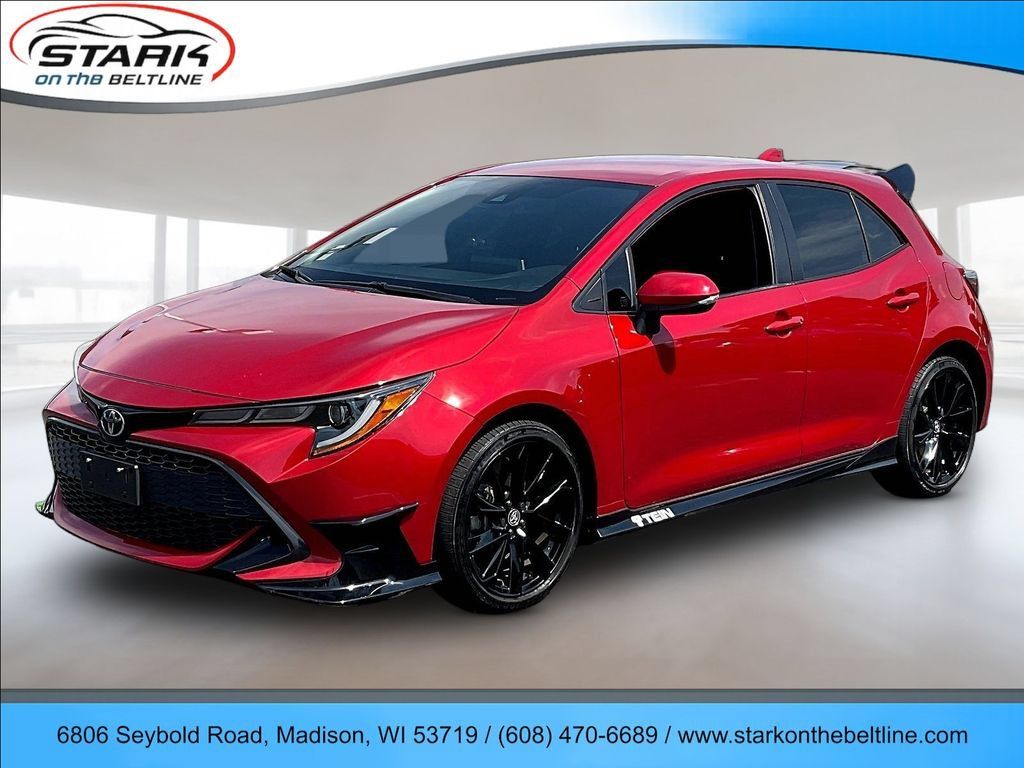 Used 2021 Toyota Corolla SE w/ Special Edition FWD image 3