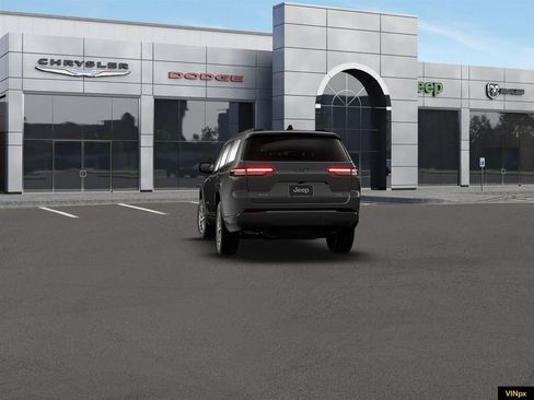 New 2026 Jeep Grand Cherokee L 4WD image 12