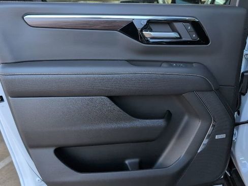 New 2026 Chevrolet Suburban Premier w/ Sun And Tow Package image 10