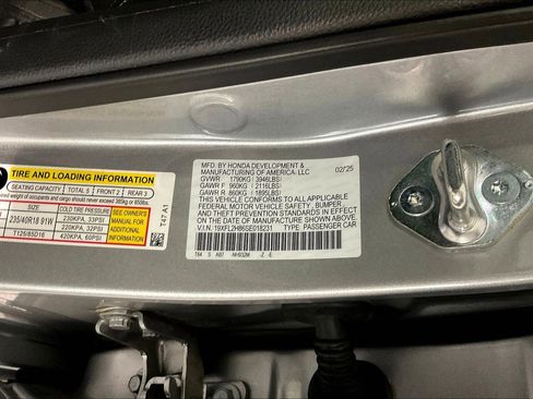 Certified 2025 Honda Civic Sport image 18