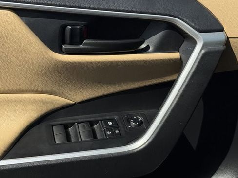 Used 2024 Toyota RAV4 LE image 23