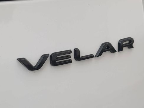 Certified 2025 Land Rover Range Rover Velar Dynamic SE image 13