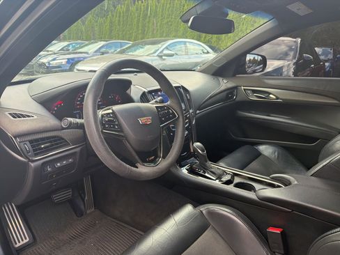 Used 2016 Cadillac ATS V w/ Luxury Package RWD image 3