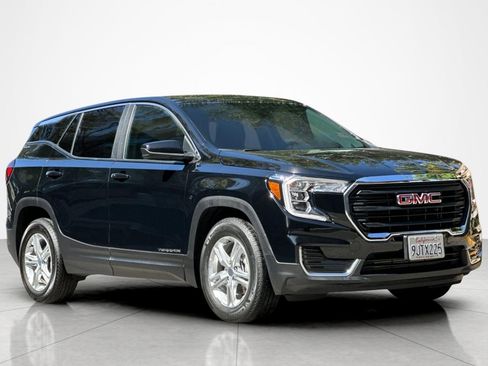 Used 2024 GMC Terrain SLE FWD image 7