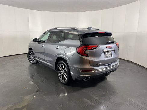 Used 2020 GMC Terrain Denali w/ Denali Premium Package image 10