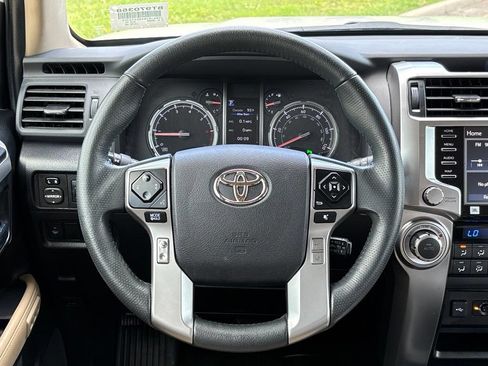 Certified 2021 Toyota 4Runner Limited AWD/4WD image 17