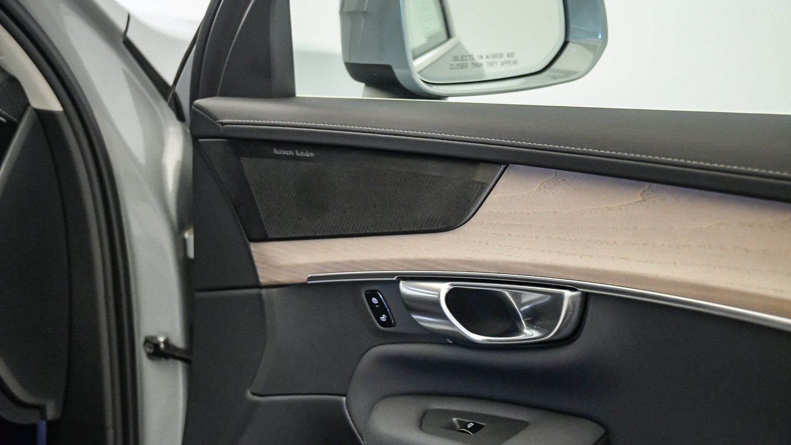 Certified 2026 Volvo XC90 B6 Plus AWD/4WD image 18