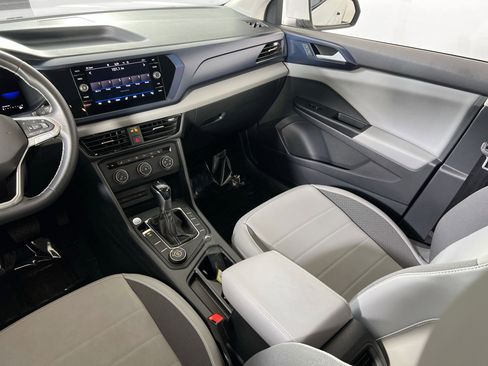 Used 2022 Volkswagen Taos SE w/ Driver Assistance Package AWD/4WD image 22