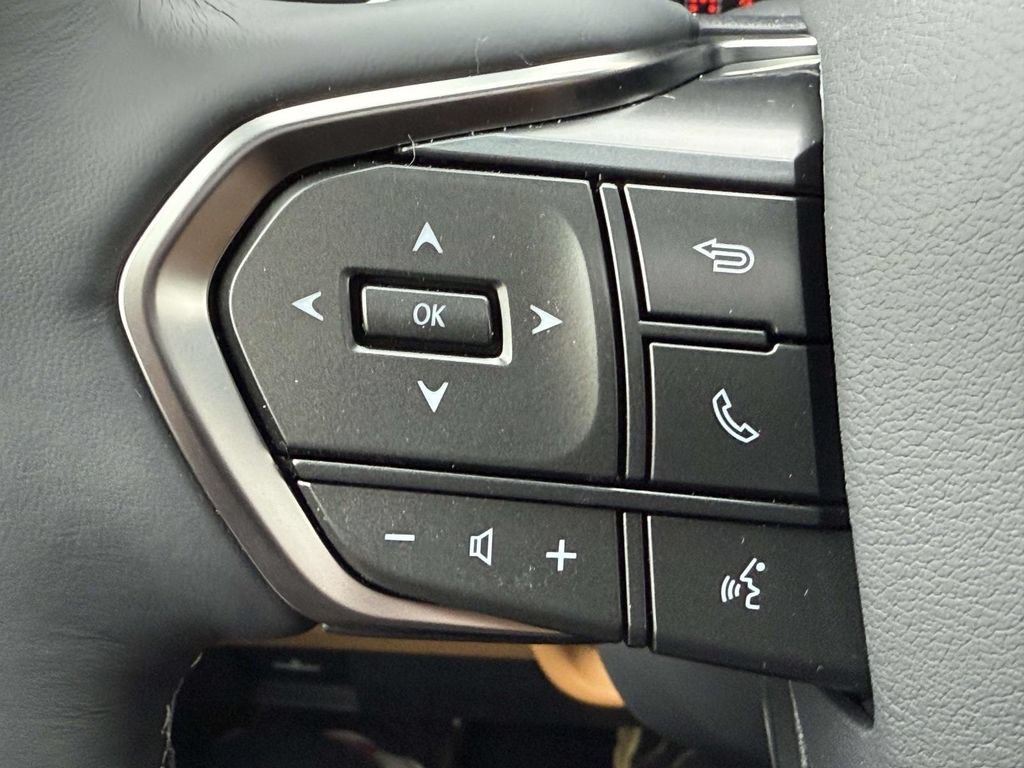 Used 2026 Lexus LX 700h Luxury w/ Accessory Package (Z1) AWD/4WD image 18