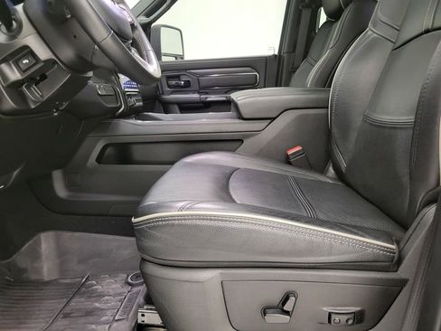 Used 2024 RAM 3500 Limited image 4