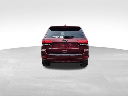 Used 2019 Jeep Grand Cherokee Altitude image 14