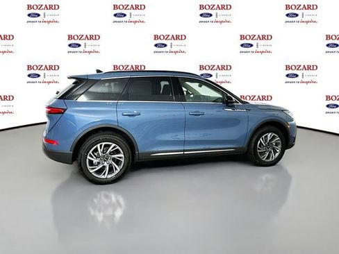 New 2026 Lincoln Corsair Premiere FWD image 9