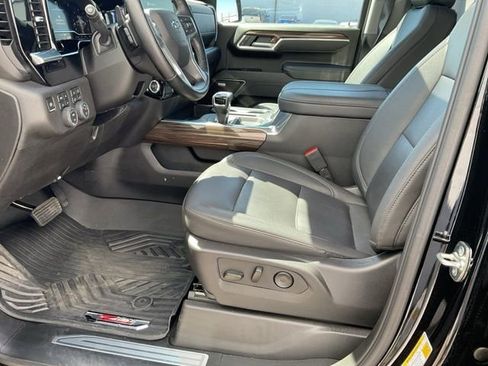 Used 2025 Chevrolet Silverado 1500 RST image 33