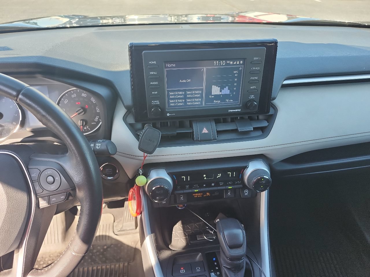 Used 2021 Toyota RAV4 XLE w/ XLE Grade Weather Package AWD/4WD image 4