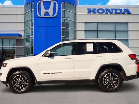 Used 2019 Jeep Grand Cherokee Trailhawk image 3