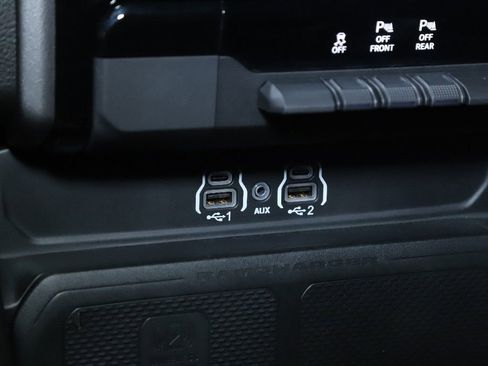 Used 2025 RAM 1500 Big Horn AWD/4WD image 28