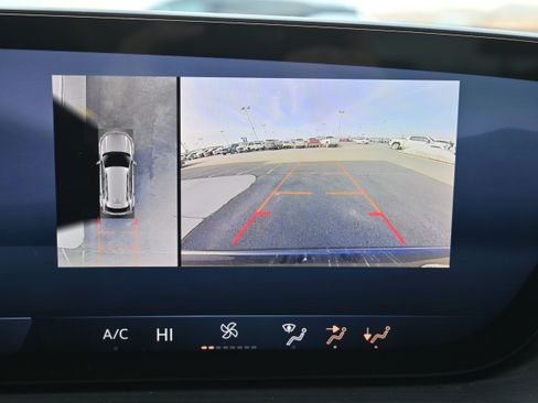 Used 2025 Buick Envision Preferred image 24