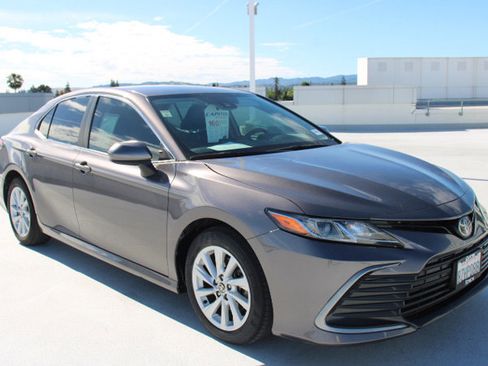 Certified 2022 Toyota Camry LE FWD image 2