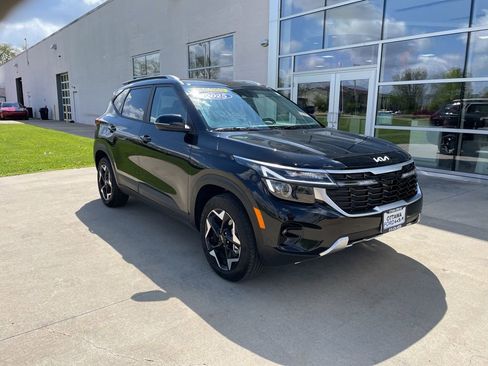 Used 2025 Kia Seltos S AWD/4WD image 1