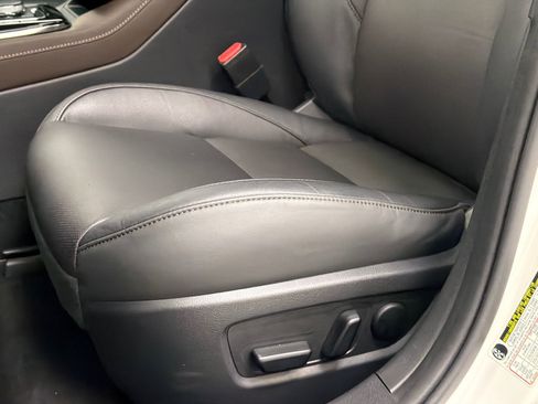 Certified 2025 MAZDA CX-30 2.5 Turbo w/ Premium Package image 16