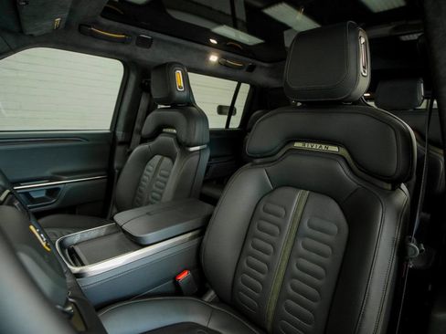 Used 2023 Rivian R1S Adventure AWD/4WD image 16