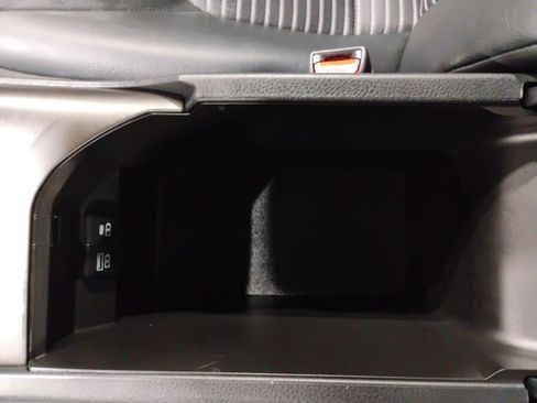 Used 2024 Toyota Camry SE image 37