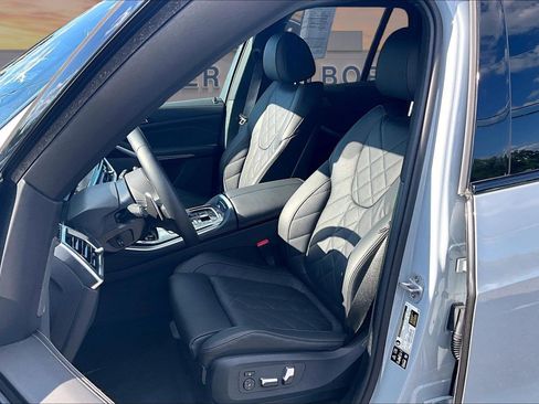 Used 2026 BMW X5 xDrive40i w/ M Sport Package AWD/4WD image 25